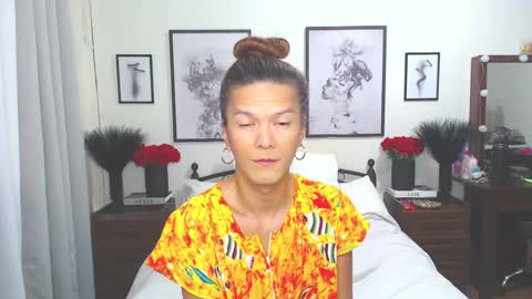 Snapshot of diense17 chatting on 03.09.25 Dennesse online show from 03.09.25