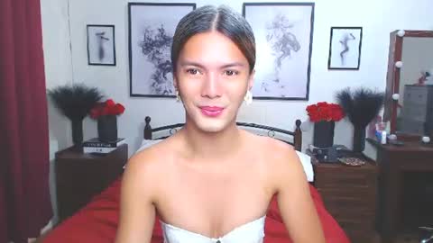 Snapshot of diense17 chatting on 11.10.25 Dennesse online show from 11.10.25