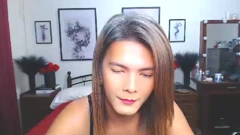 Snapshot of diense17 chatting on 12.15.25 Dennesse online show from 12.15.25