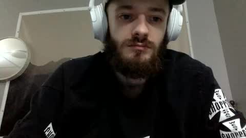 Snapshot of digbicknik chatting on 03.05.25 digbicknik online show from 03.05.25