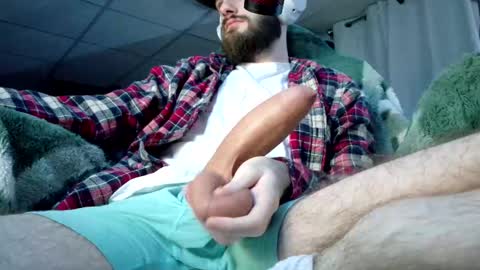 Snapshot of digbicknik chatting on 09.17.25 digbicknik online show from 09.17.25