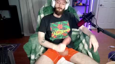 Snapshot of digbicknik chatting on 09.18.25 digbicknik online show from 09.18.25