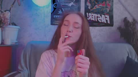 Hi im Alice 3 Im usualy online 03-10 or 17-21 UTC0 online show from 02.09.25