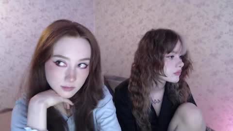 Hi im Alice 3 Im usualy online 03-10 or 17-21 UTC0 online show from 02.06.26