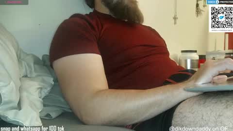 Snapshot of dikdowndaddy chatting on 10.01.25 Daddy online show from 10.01.25