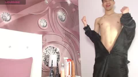 Snapshot of dilan_femboy_ chatting on 07.06.26 dilan_femboy_ online show from 07.06.26