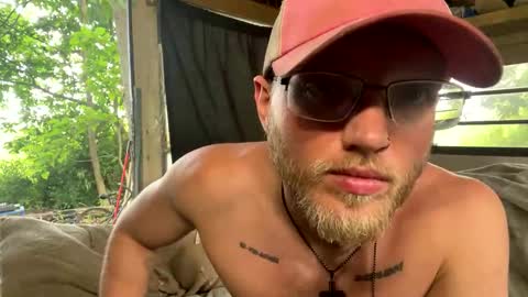 Snapshot of dilf_96 chatting on 06.10.26 Daddy online show from 06.10.26