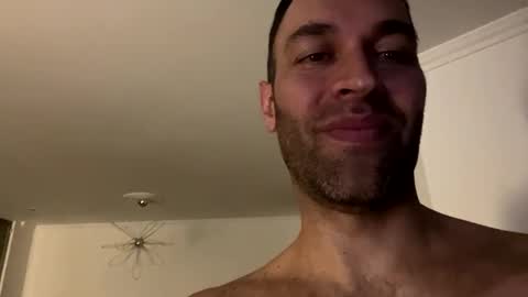 dilfofthenextdoor42 online show from 02.18.25