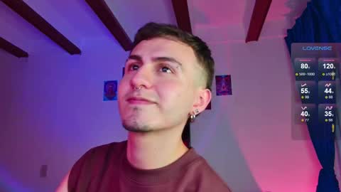 Julian Independent Model online show from 09.12.25