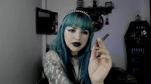 Snapshot of dimmuanddarkness chatting on 02.25.26 dimmuanddarkness online show from 02.25.26