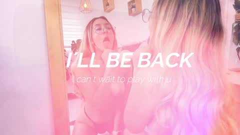 Snapshot of dina_ride chatting on 12.26.24 online show from 12.26.24