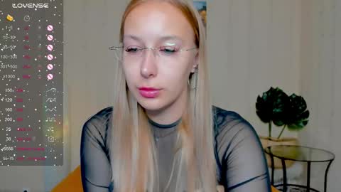 Dina online show from 09.19.25