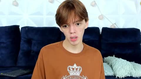 Snapshot of dioniso_69 chatting on 02.09.25 apollo online show from 02.09.25