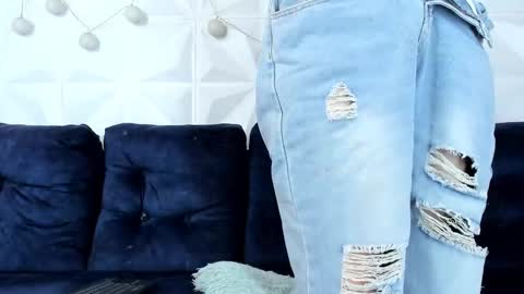 Snapshot of dioniso_69 chatting on 02.20.25 apollo online show from 02.20.25