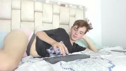 Snapshot of dioniso_69 chatting on 09.15.25 apollo online show from 09.15.25