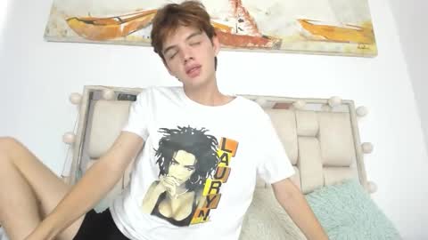 Snapshot of dioniso_69 chatting on 10.09.25 apollo online show from 10.09.25