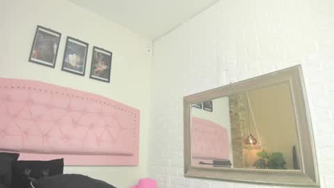 Snapshot of diosaa_golden chatting on 01.13.25 DIOSA online show from 01.13.25