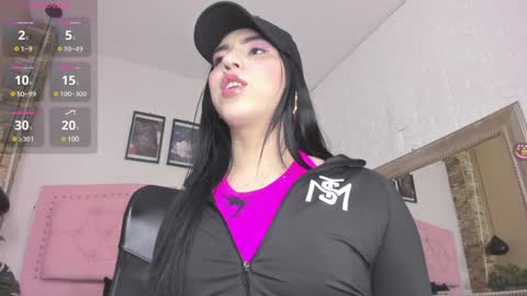 Snapshot of diosaa_golden chatting on 01.18.25 DIOSA online show from 01.18.25