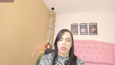 Snapshot of diosaa_golden chatting on 02.12.25 DIOSA online show from 02.12.25