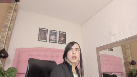 Snapshot of diosaa_golden chatting on 02.20.25 DIOSA online show from 02.20.25