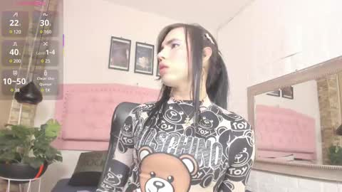 Snapshot of diosaa_golden chatting on 03.06.25 DIOSA online show from 03.06.25