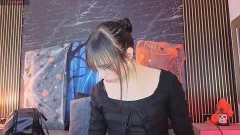 Snapshot of diosaa_golden chatting on 10.11.25 DIOSA online show from 10.11.25