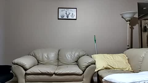 Snapshot of dipstik11 chatting on 09.18.25 DIPSTIK online show from 09.18.25