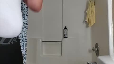 Snapshot of dipstik11 chatting on 09.22.25 DIPSTIK online show from 09.22.25