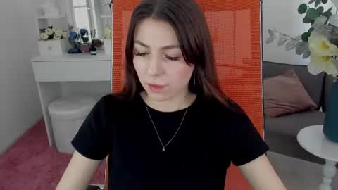 Snapshot of dirosee chatting on 07.31.26 Di online show from 07.31.26