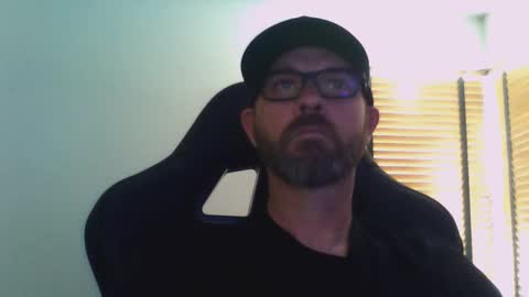 Snapshot of dirtrider15 chatting on 02.16.25 dirtrider15 online show from 02.16.25