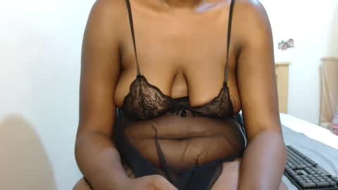 Snapshot of dirty_slutts chatting on 10.27.25 sisi and grovin online show from 10.27.25