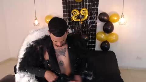 Snapshot of dirtybhot chatting on 12.18.24 I just want to be happy online show from 12.18.24