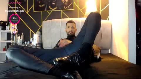 Snapshot of dirtybhot chatting on 02.01.26 I just want to be happy online show from 02.01.26