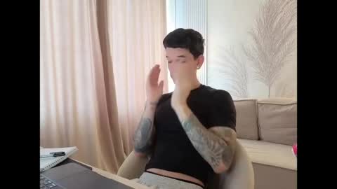 Snapshot of dirtyprettyboi chatting on 06.06.26 buy tokens with link online show from 06.06.26
