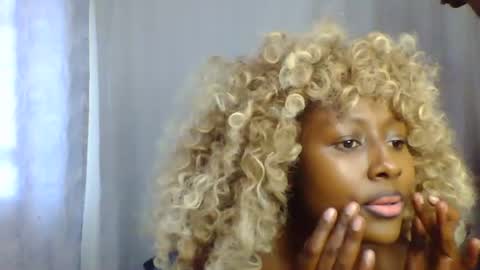 Snapshot of disah_002 chatting on 06.14.26 disah_002 online show from 06.14.26