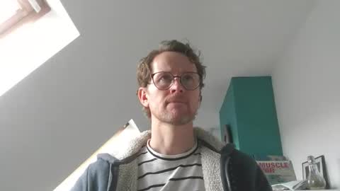 Snapshot of discovery_99 chatting on 11.04.25 discovery_99 online show from 11.04.25