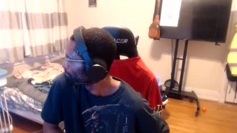 Snapshot of disr3sp3ctfully_dipp3d chatting on 04.27.26 Your Best Worst Nightmare online show from 04.27.26