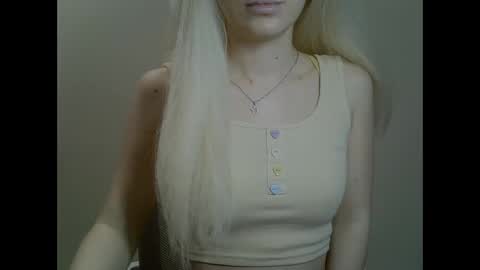 DitaMilton online show from 01.12.25