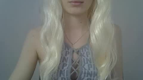 DitaMilton online show from 02.11.26