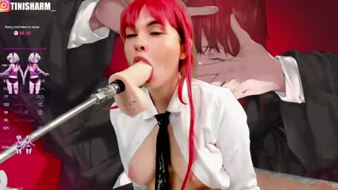 Snapshot of divacam chatting on 02.23.25 Tini online show from 02.23.25