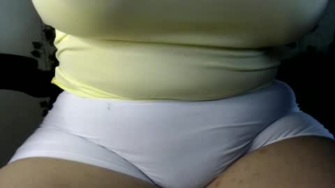 Snapshot of divadirty chatting on 12.21.24 Mari online show from 12.21.24