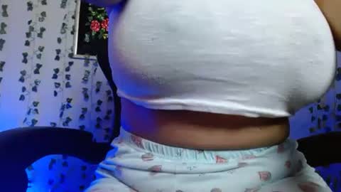 Snapshot of divadirty chatting on 01.15.25 Mari online show from 01.15.25