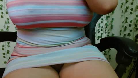 Snapshot of divadirty chatting on 01.17.25 Mari online show from 01.17.25