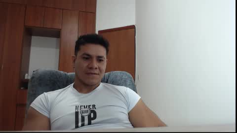 Snapshot of divamancini chatting on 10.21.25 Diva Mancini online show from 10.21.25