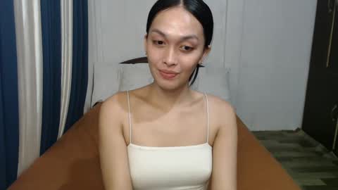 Snapshot of divina_graciaxx chatting on 01.19.25 DIVINA online show from 01.19.25