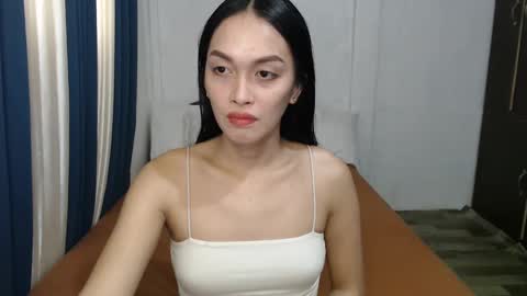 Snapshot of divina_graciaxx chatting on 01.20.25 DIVINA online show from 01.20.25