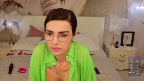 divine_mila online show from 06.01.26