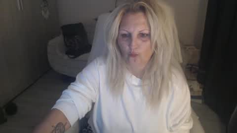 Alexxa online show from 04.08.26