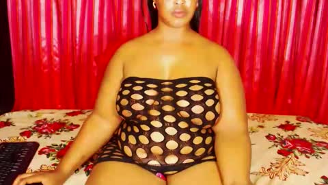 divinebooty93 online show from 02.26.26