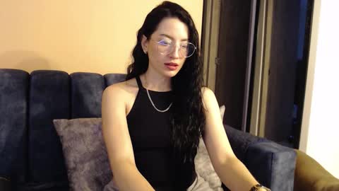 Hera online show from 03.27.26